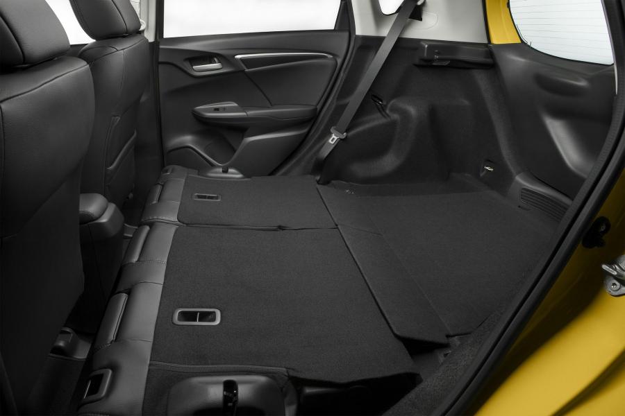 Интерьер Honda Fit Sport 2017 года  (NA) (фото 9 из 71)